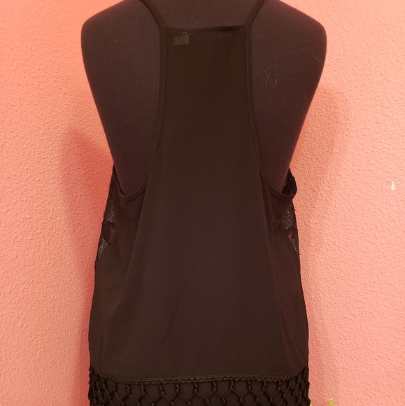 Black top - Picture 3 of 4